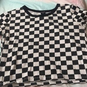 Black and white cropped shirt